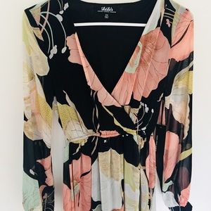 Lulu’s wondrous water lilies black floral maxi XS